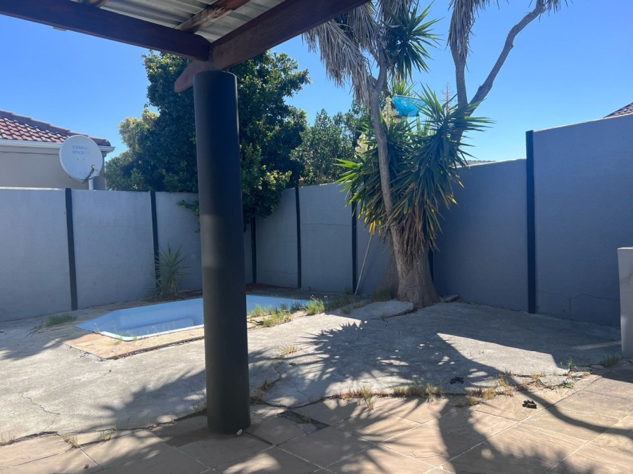3 Bedroom Property for Sale in Parklands Western Cape
